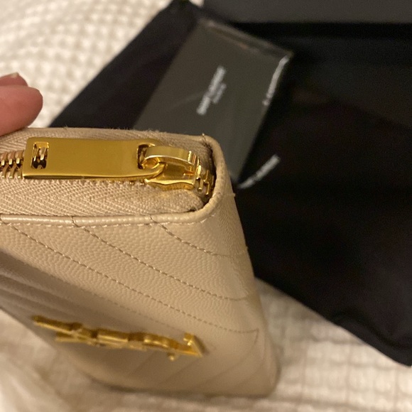 Saint Laurent Wallet - Picture 11 of 17